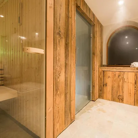 Nice Chalet With Fireplace In Megeve Chalet