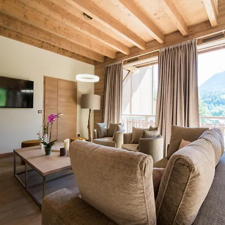 Nice Chalet With Fireplace In Megeve